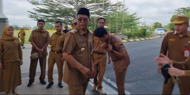 Gubernur Kalsel Sahbirin Noor Muncul di Publik Usai Ditersangkakan KPK, Belum Ditangkap